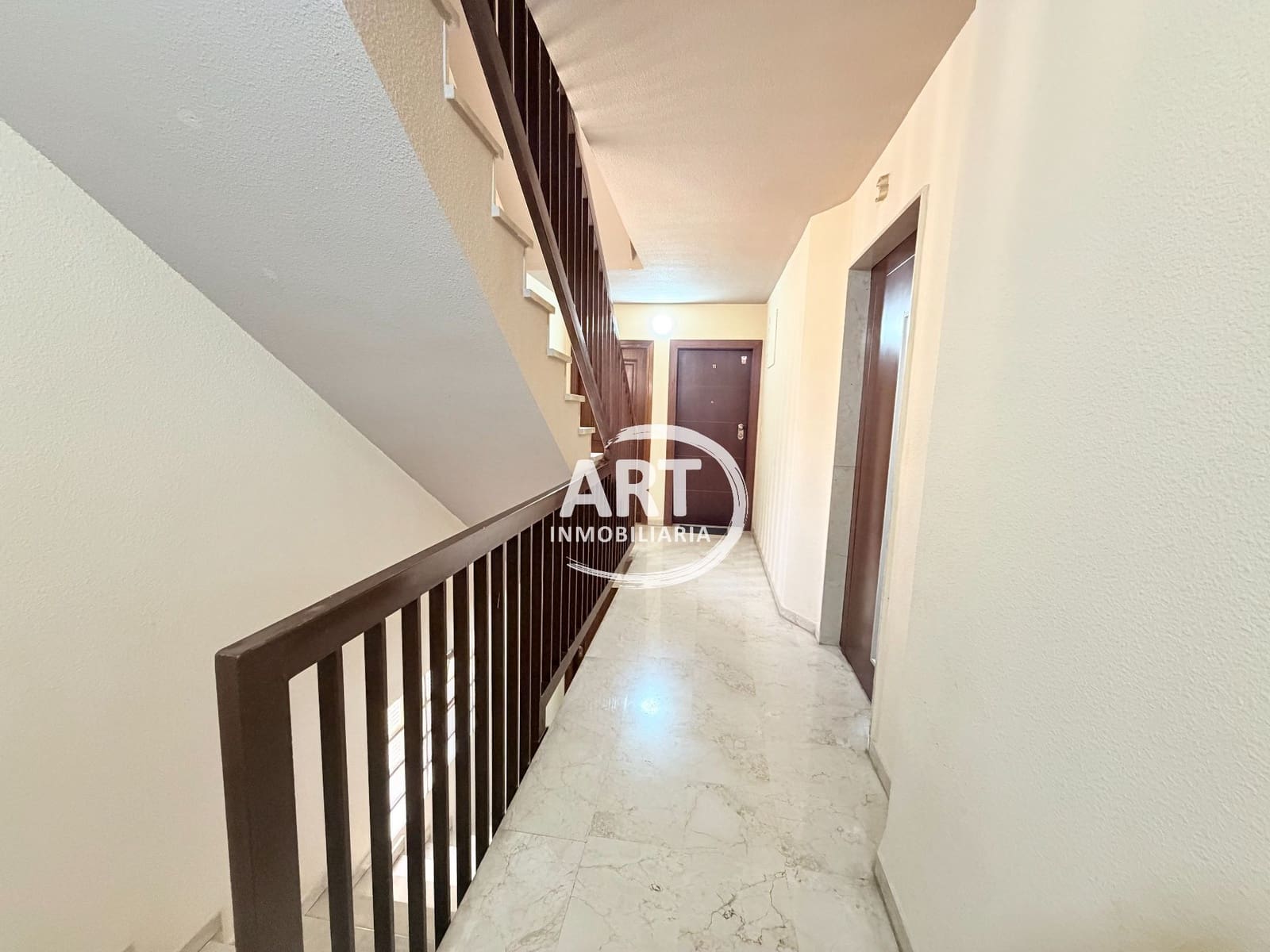 4 slaapkamer Flat te koop in Paterna met garage - € 179.000 (Ref: 9801018)