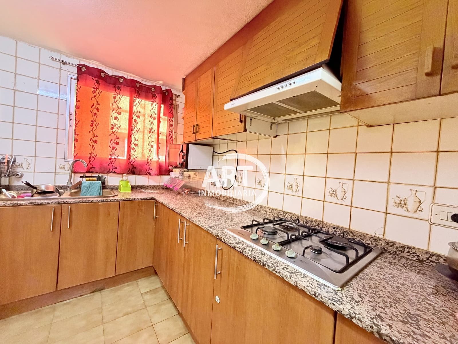 4 slaapkamer Flat te koop in Paterna met garage - € 179.000 (Ref: 9801018)