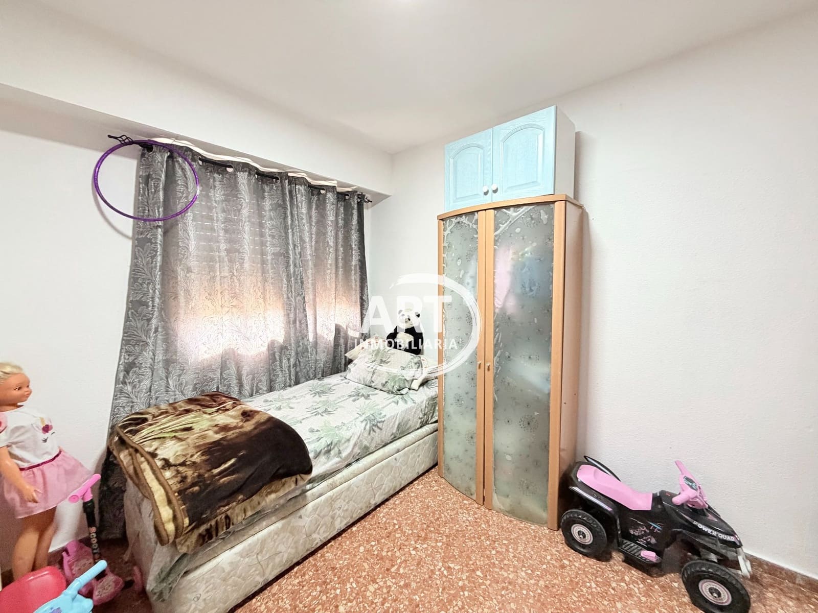 4 slaapkamer Flat te koop in Paterna met garage - € 179.000 (Ref: 9801018)