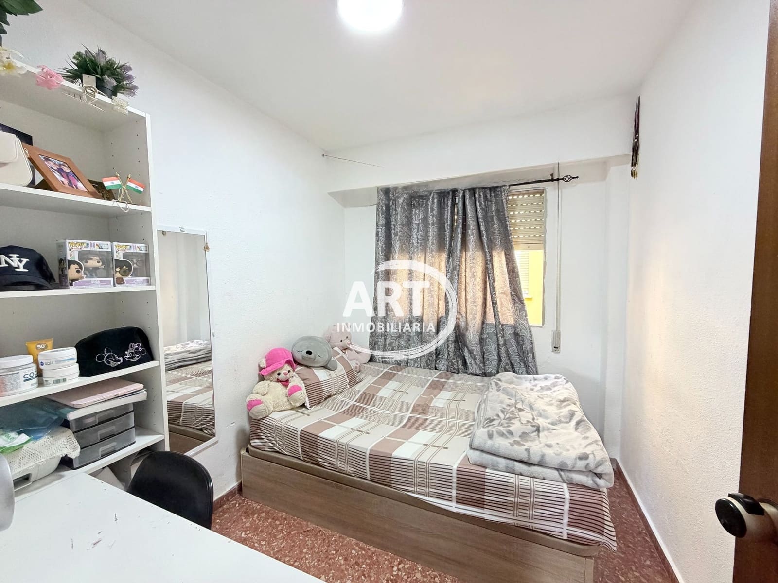 4 slaapkamer Flat te koop in Paterna met garage - € 179.000 (Ref: 9801018)