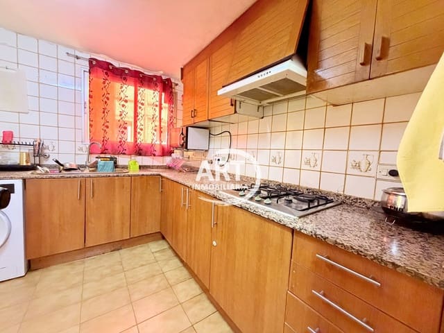 4 bedroom Flat for sale in Santa Rita, Paterna with garage - € 179,000 (Ref: 9801018)