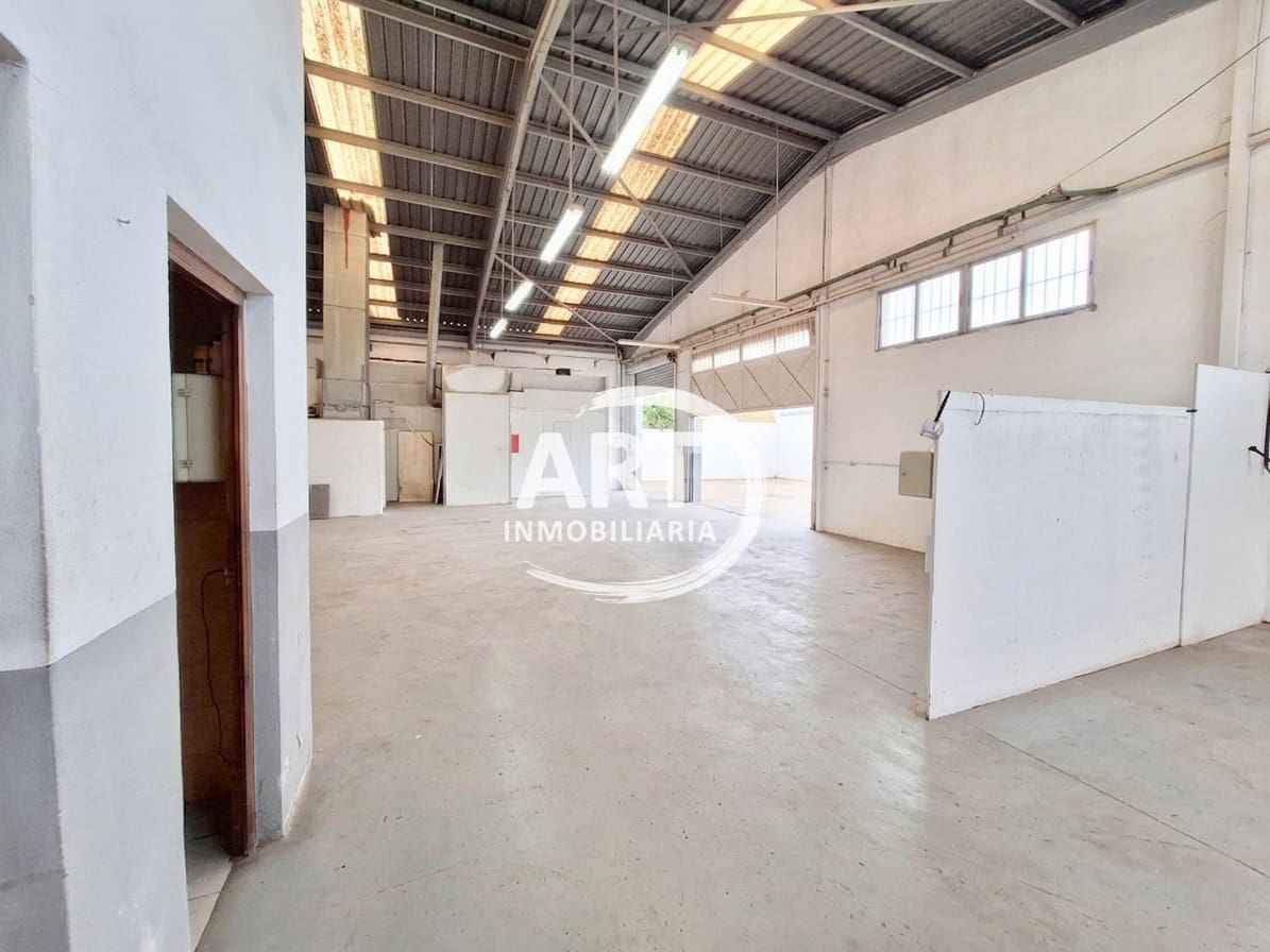 Kommersiell til leie i Betera - € 6 000 (Ref: 9807645)