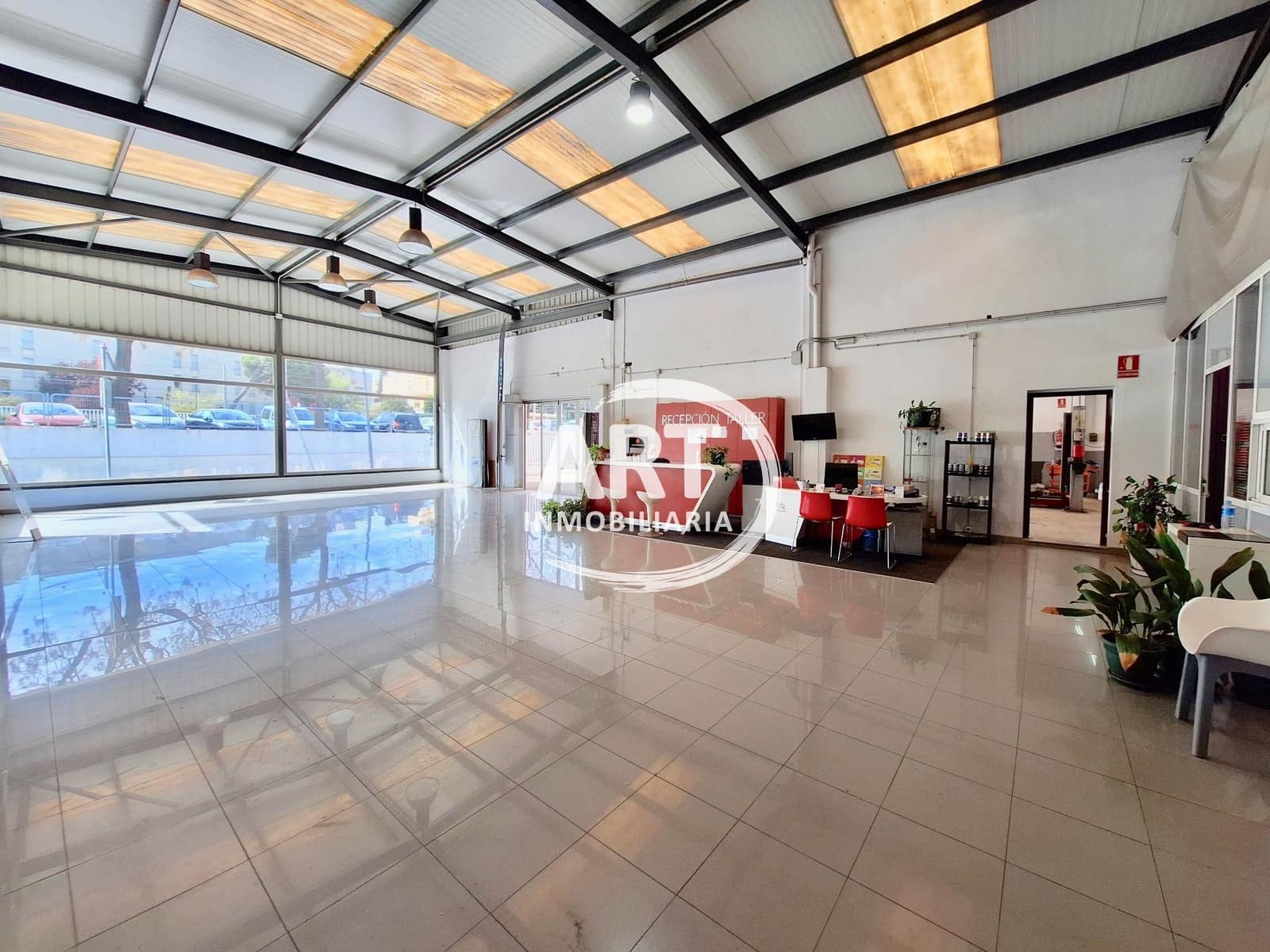 Kommersiell til leie i Betera - € 6 000 (Ref: 9807645)