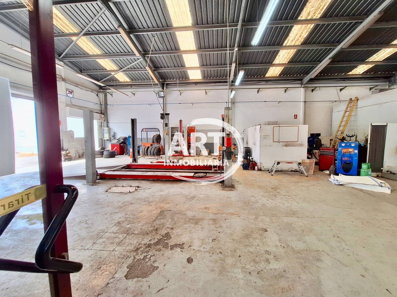 Kommersiell til leie i Betera - € 6 000 (Ref: 9807645)