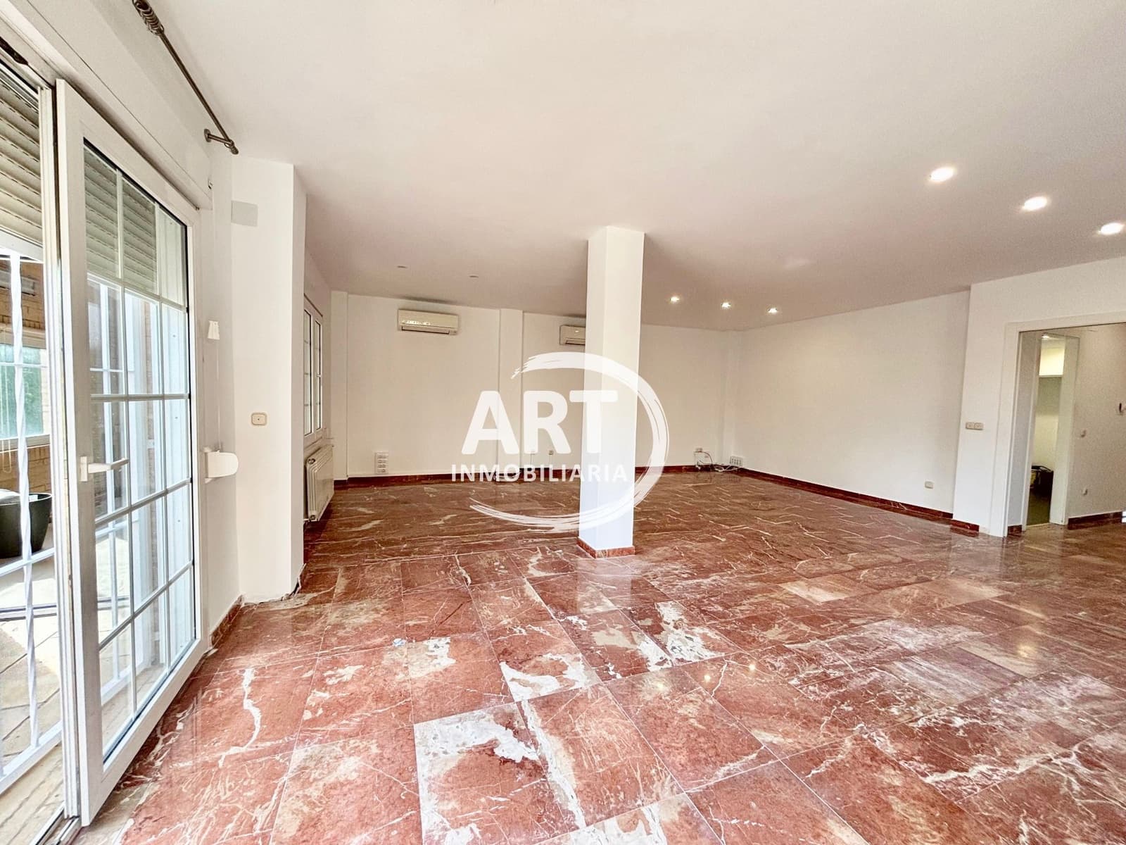 5 sovrum Villa att hyra i L'Eliana med pool garage - 3 200 € (Ref: 9811212)