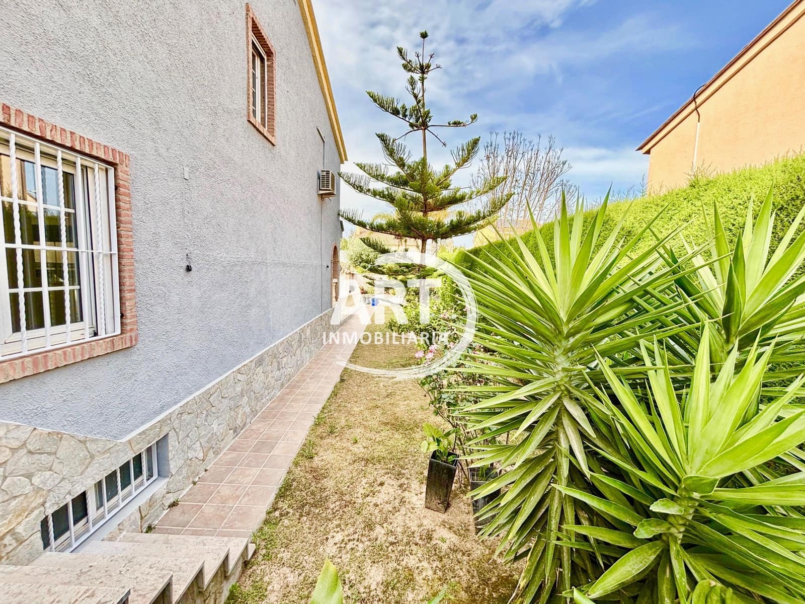 5 sovrum Villa att hyra i L'Eliana med pool garage - 3 200 € (Ref: 9811212)