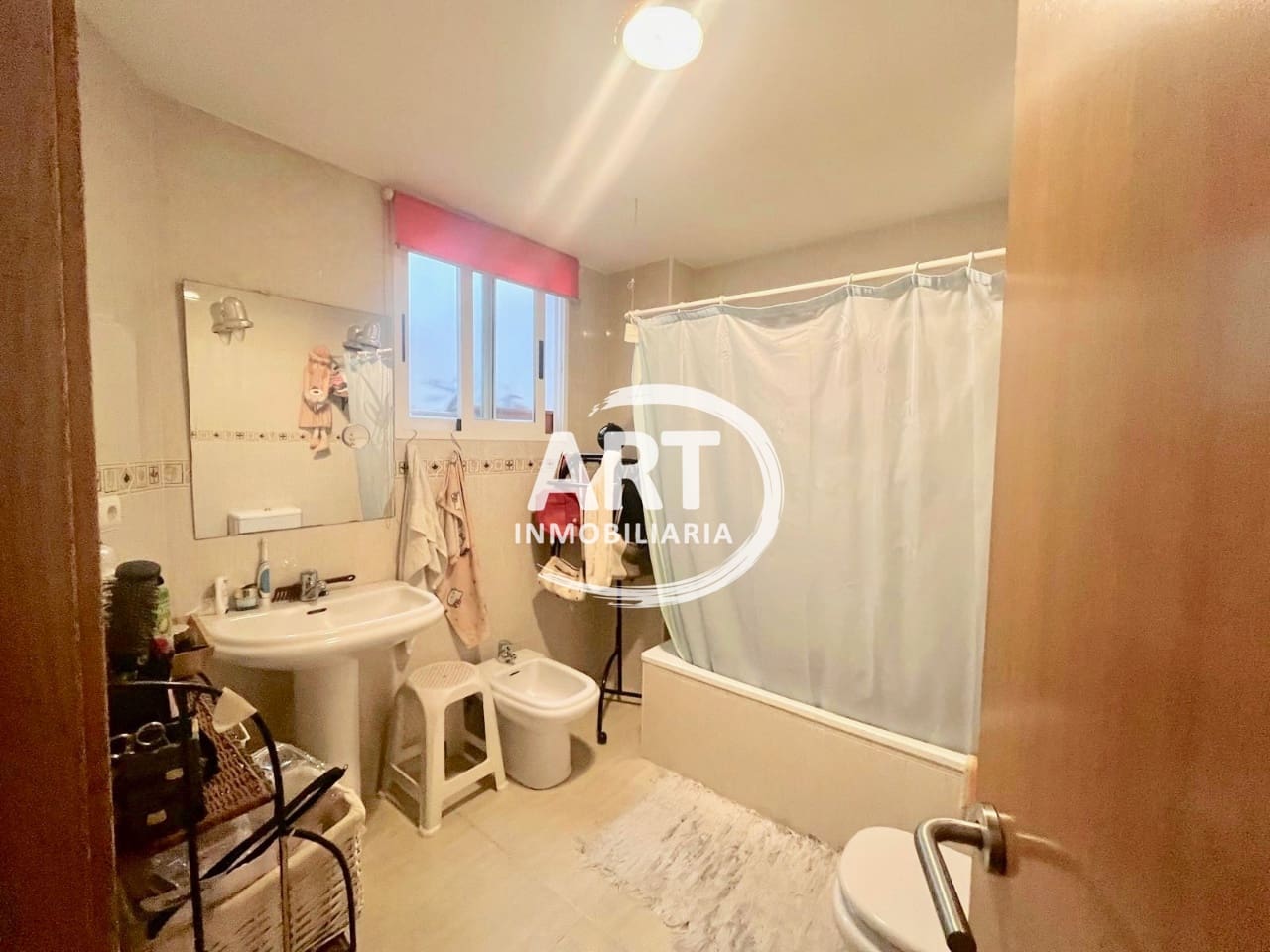 3 slaapkamer Flat te huur in Lliria met garage - € 890 (Ref: 9815477)