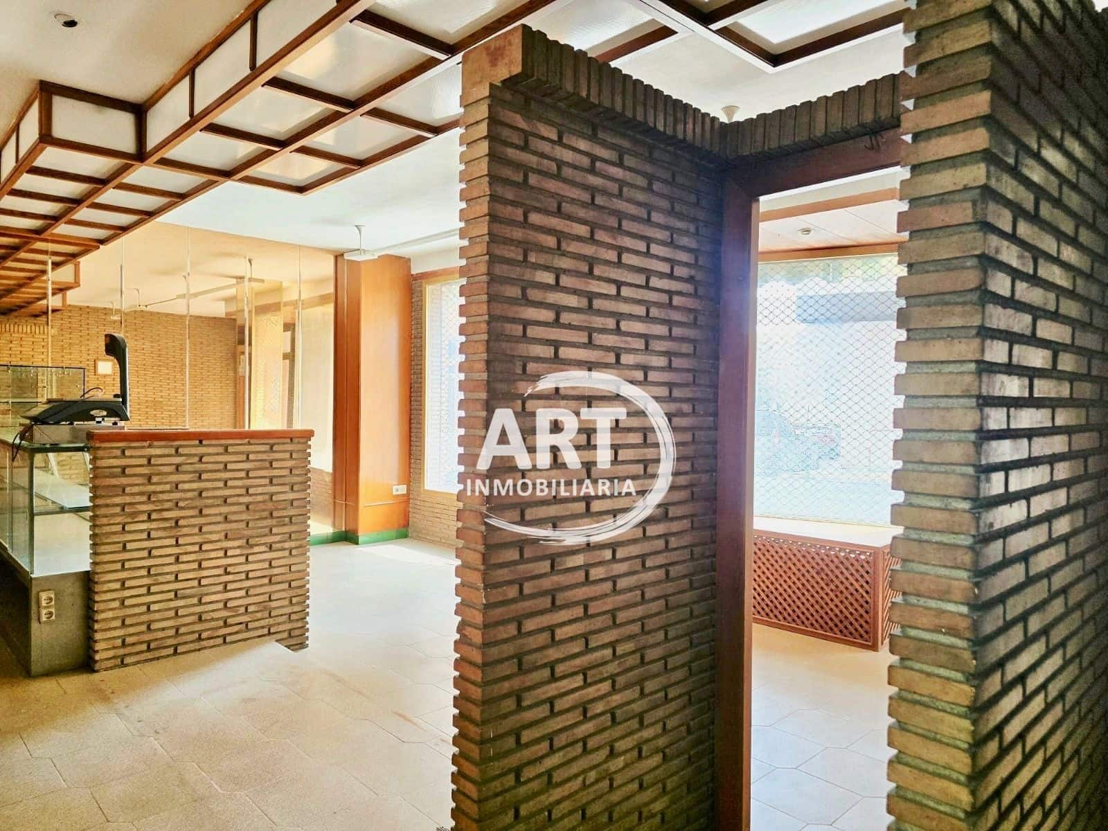 Commercial for rent in Betera - € 850 (Ref: 9815478)