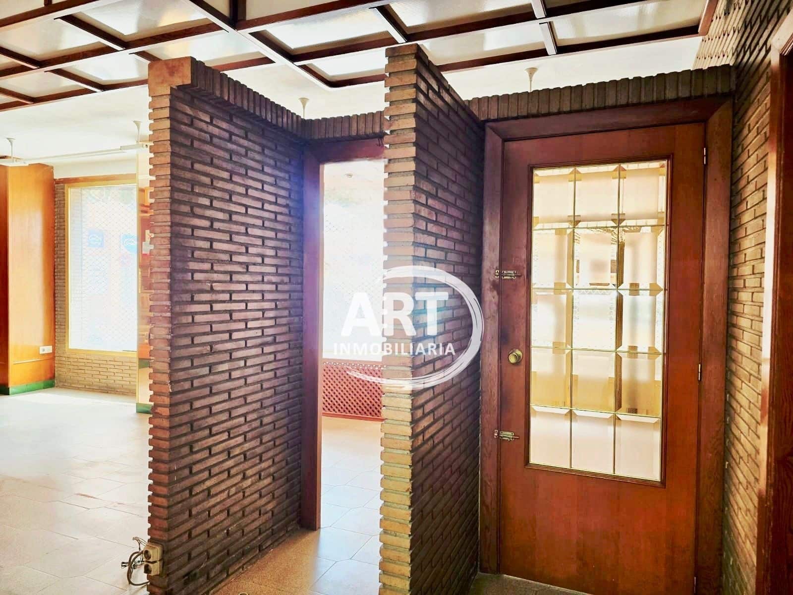Commercial for rent in Betera - € 850 (Ref: 9815478)