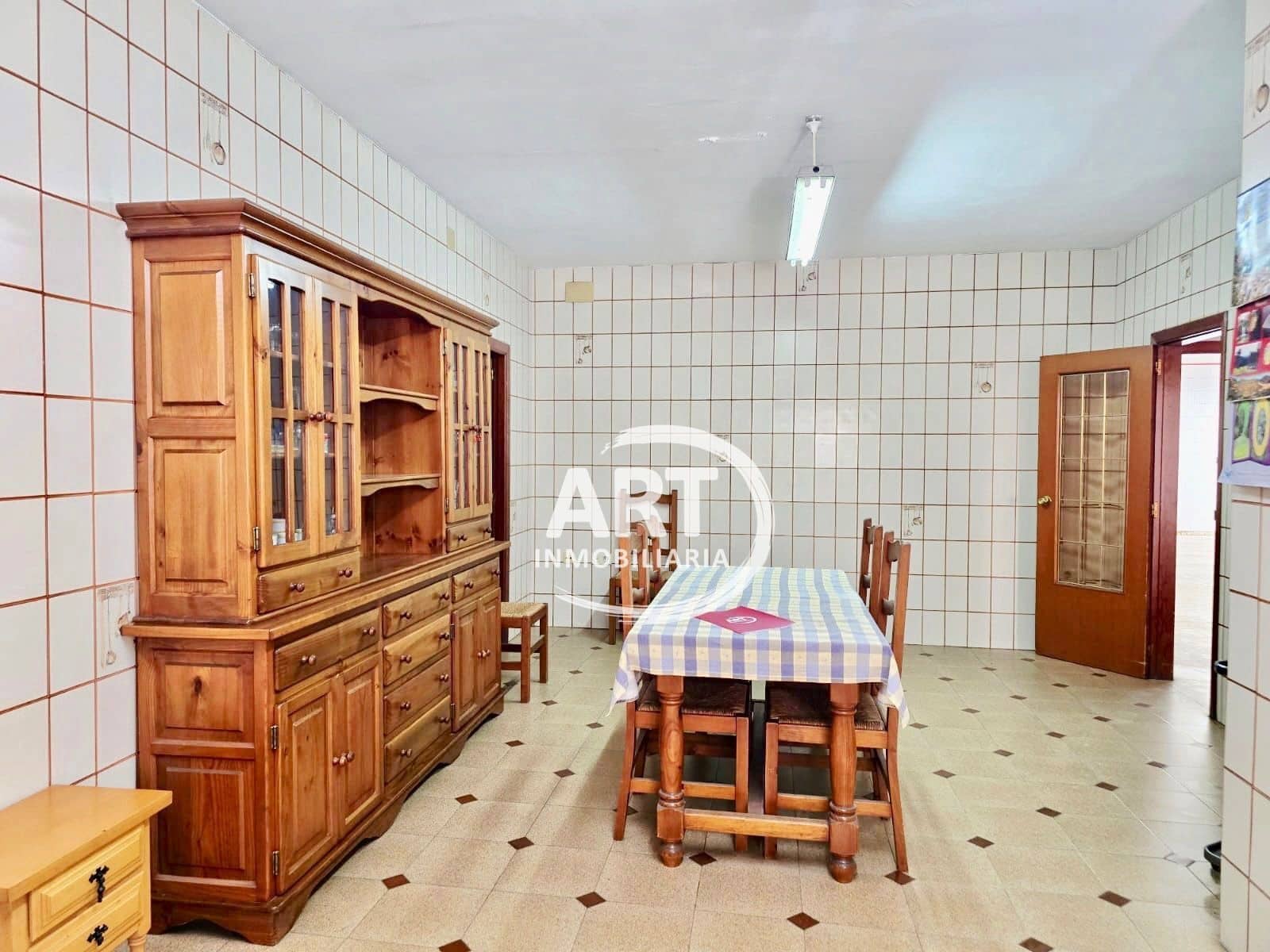 Commercial for rent in Betera - € 850 (Ref: 9815478)