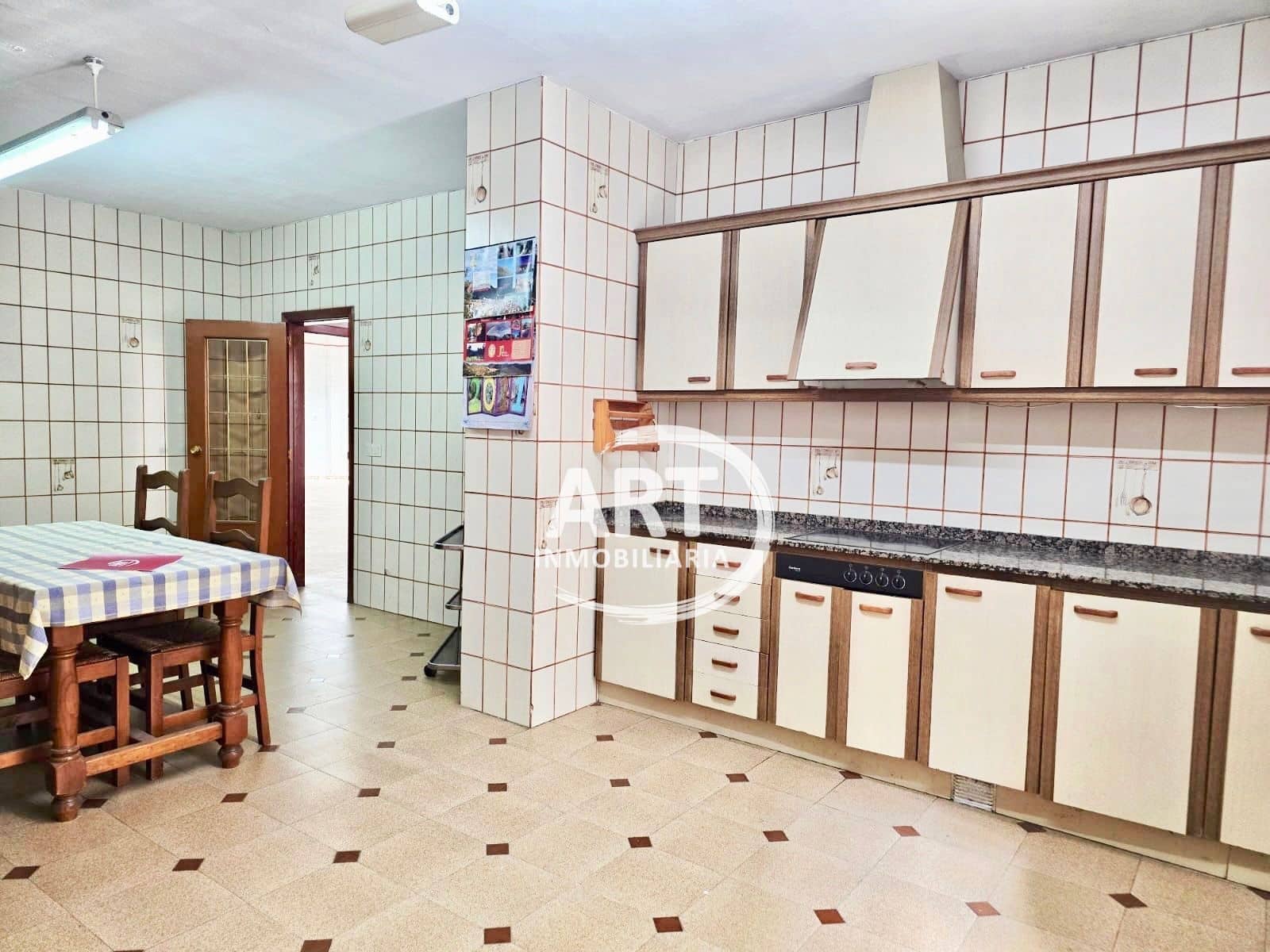 Commercial for rent in Betera - € 850 (Ref: 9815478)