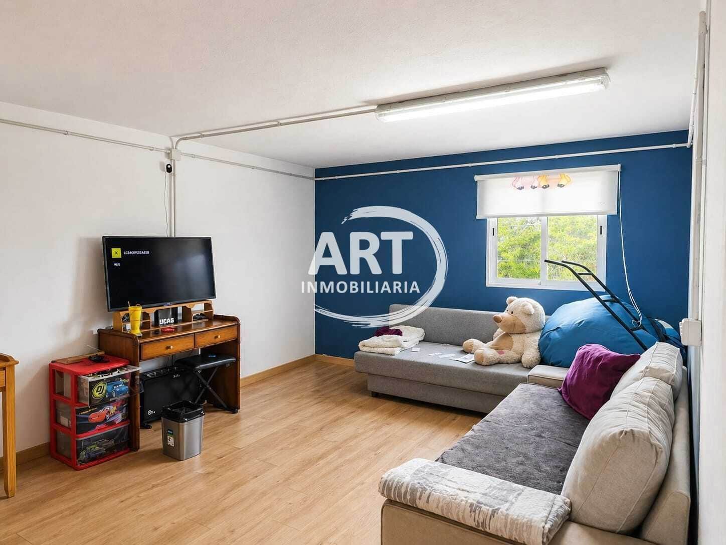 4 makuuhuone Huvila myytävänä paikassa Moncada - 450 000 € (Ref: 9815479)
