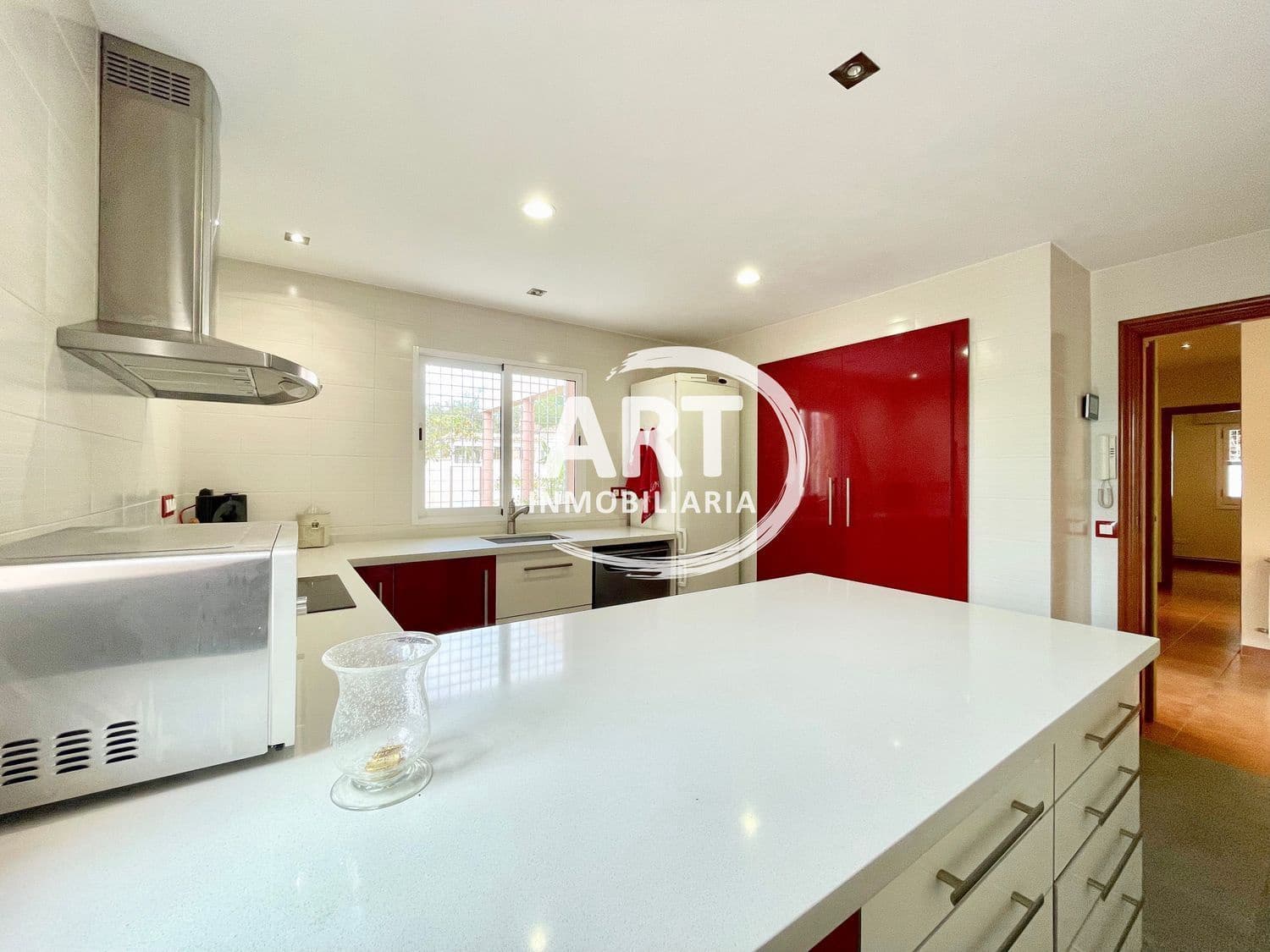 6 slaapkamer Villa te huur in San Antonio de Benageber met zwembad garage - € 3.800 (Ref: 9816976)