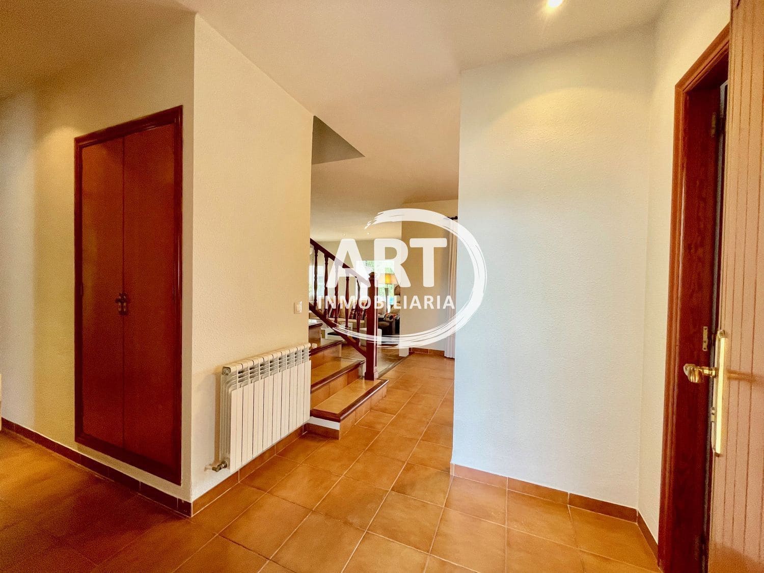 6 slaapkamer Villa te huur in San Antonio de Benageber met zwembad garage - € 3.800 (Ref: 9816976)