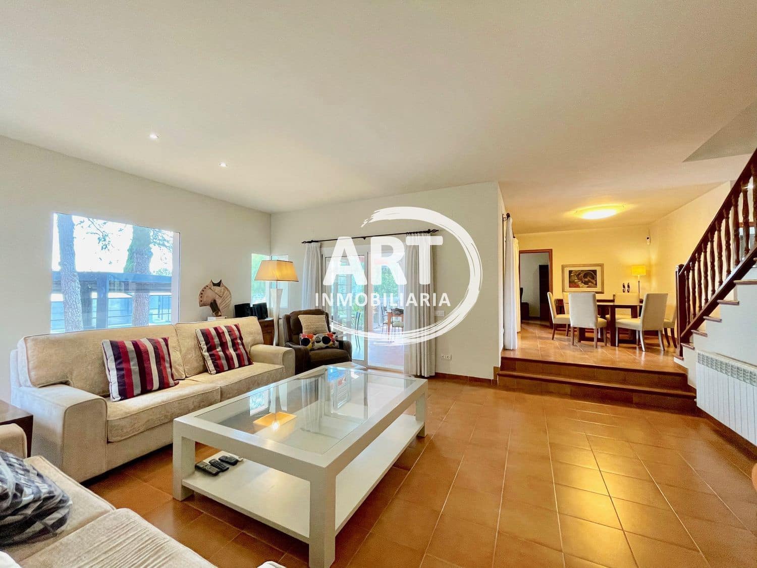 6 slaapkamer Villa te huur in San Antonio de Benageber met zwembad garage - € 3.800 (Ref: 9816976)