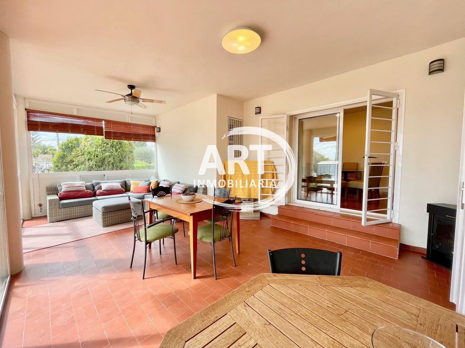 6 slaapkamer Villa te huur in San Antonio de Benageber met zwembad garage - € 3.800 (Ref: 9816976)