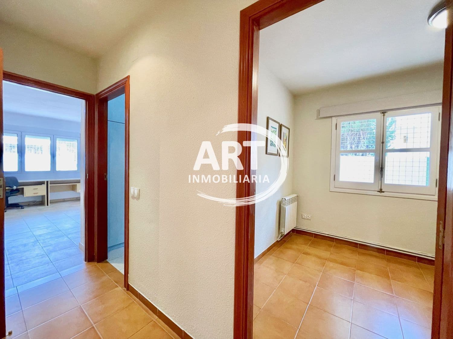 6 slaapkamer Villa te huur in San Antonio de Benageber met zwembad garage - € 3.800 (Ref: 9816976)
