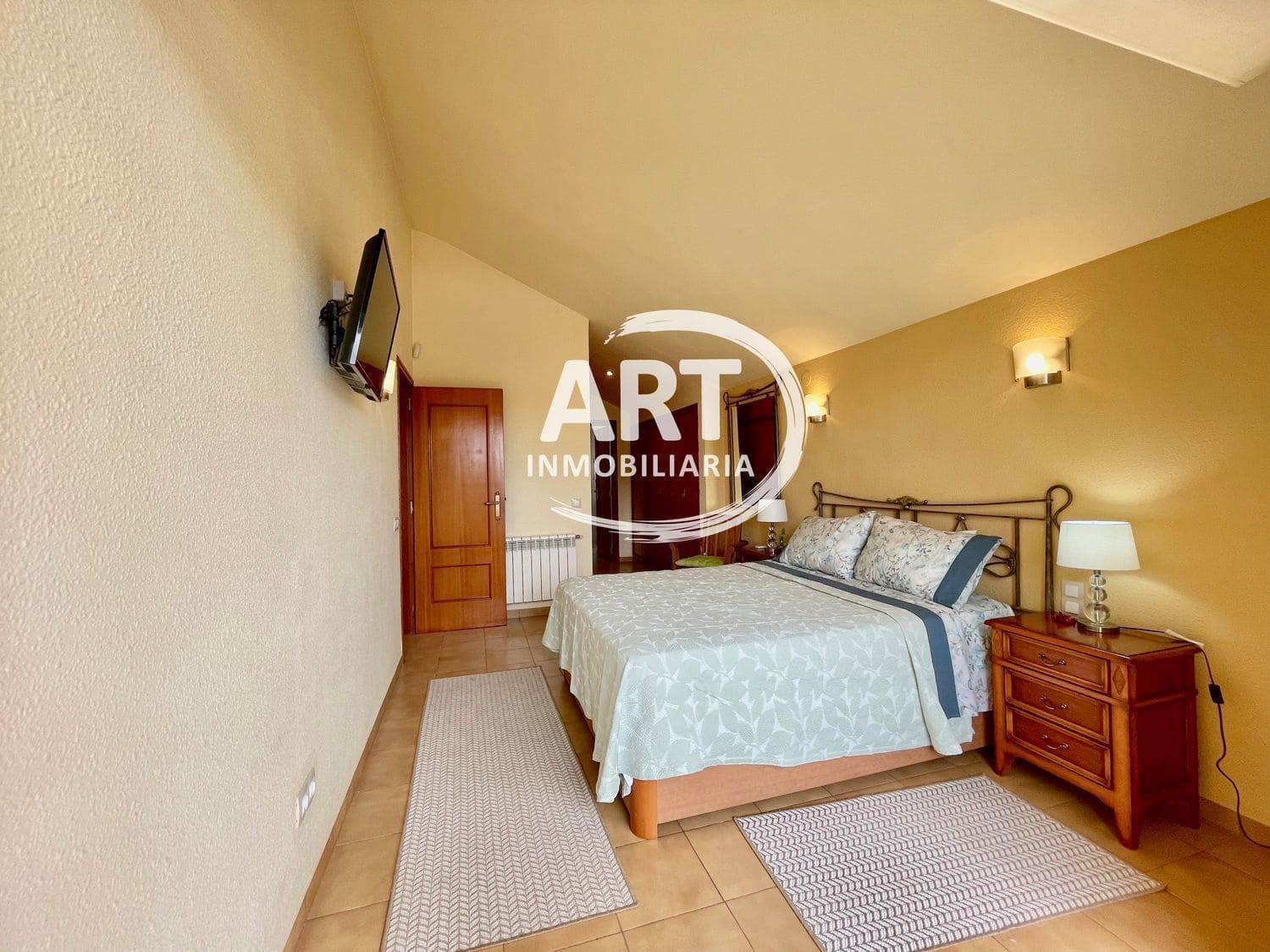 6 slaapkamer Villa te huur in San Antonio de Benageber met zwembad garage - € 3.800 (Ref: 9816976)