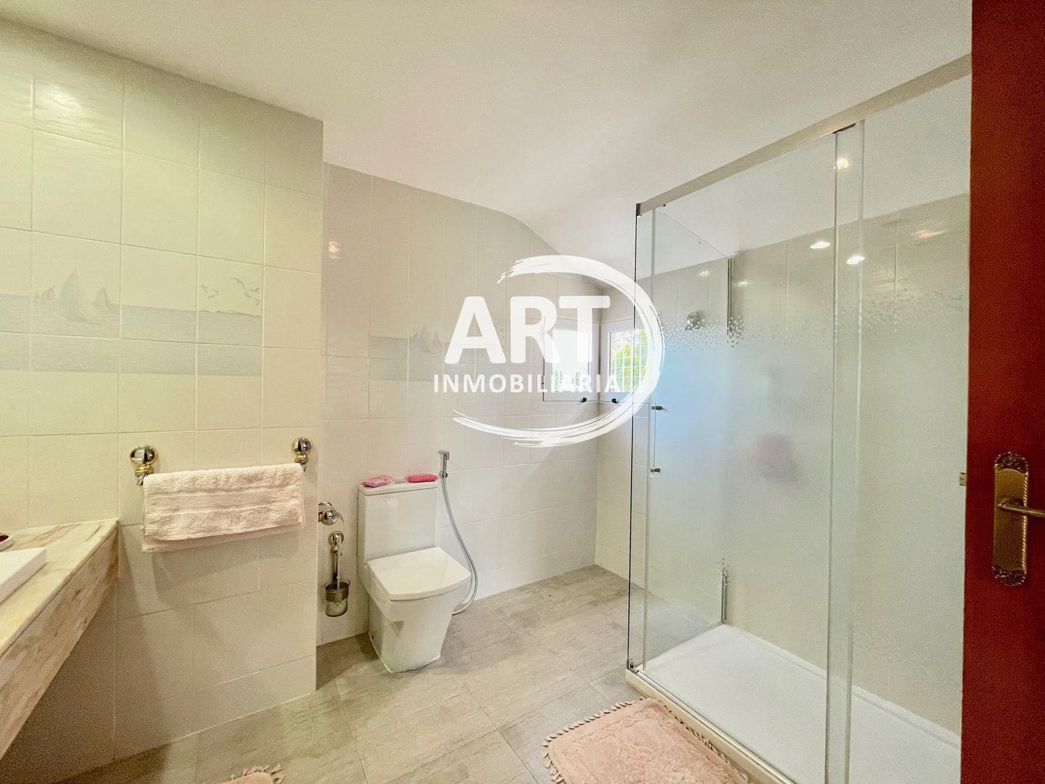 6 slaapkamer Villa te huur in San Antonio de Benageber met zwembad garage - € 3.800 (Ref: 9816976)