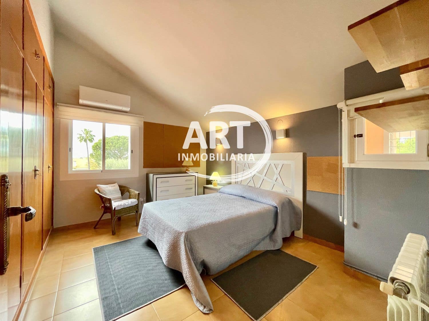 6 slaapkamer Villa te huur in San Antonio de Benageber met zwembad garage - € 3.800 (Ref: 9816976)