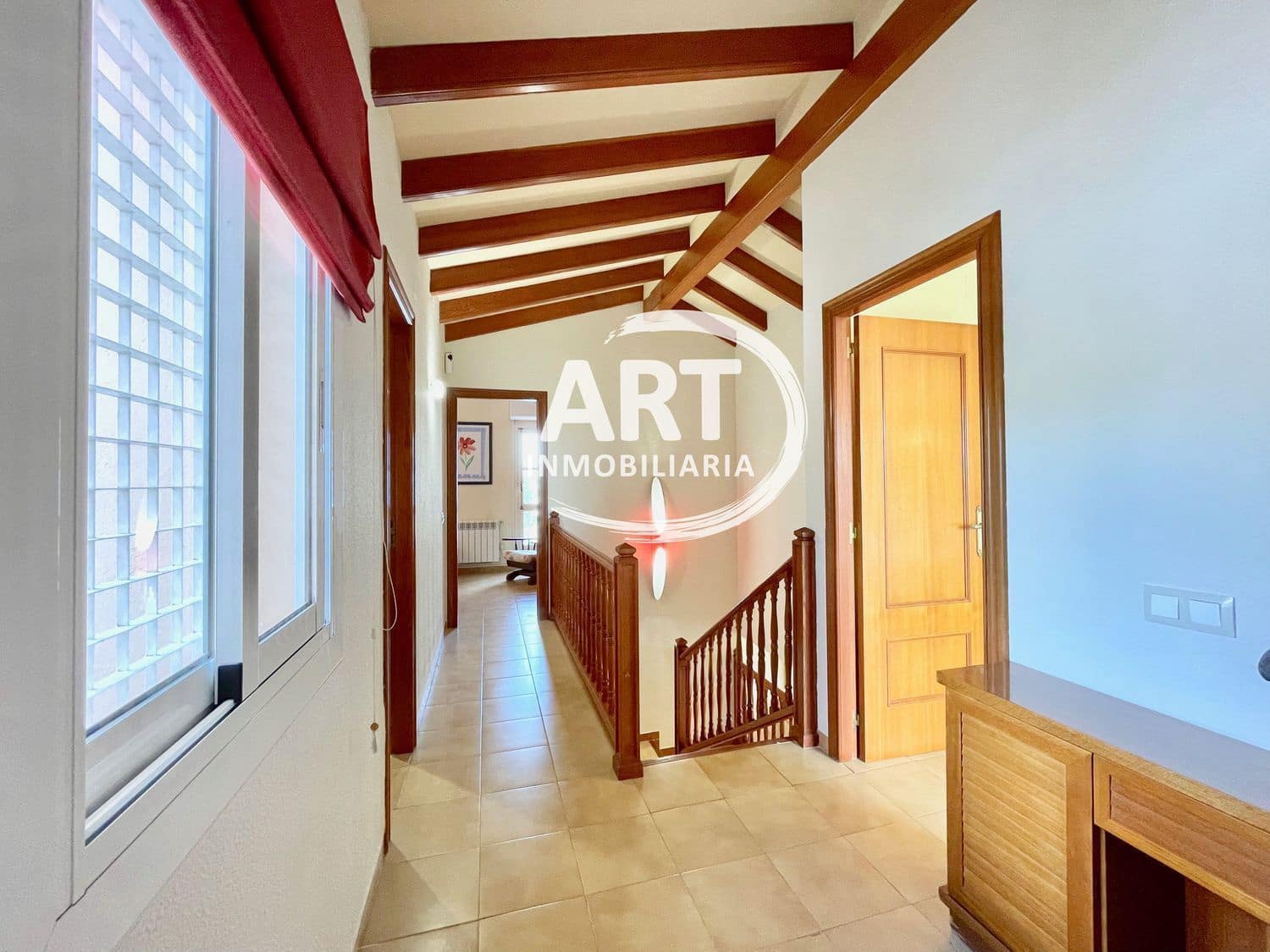 6 slaapkamer Villa te huur in San Antonio de Benageber met zwembad garage - € 3.800 (Ref: 9816976)