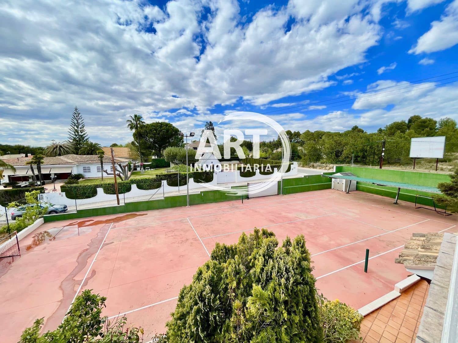 6 slaapkamer Villa te huur in San Antonio de Benageber met zwembad garage - € 3.800 (Ref: 9816976)
