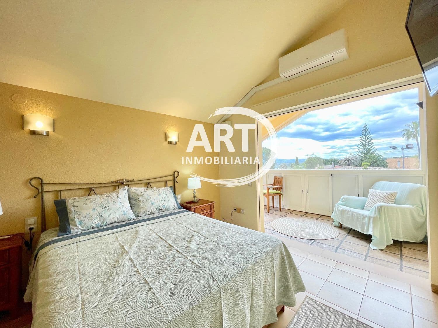 6 slaapkamer Villa te huur in San Antonio de Benageber met zwembad garage - € 3.800 (Ref: 9816976)