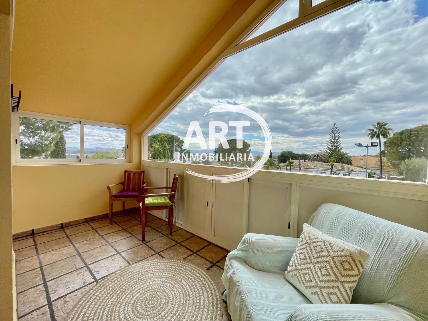 6 slaapkamer Villa te huur in San Antonio de Benageber met zwembad garage - € 3.800 (Ref: 9816976)