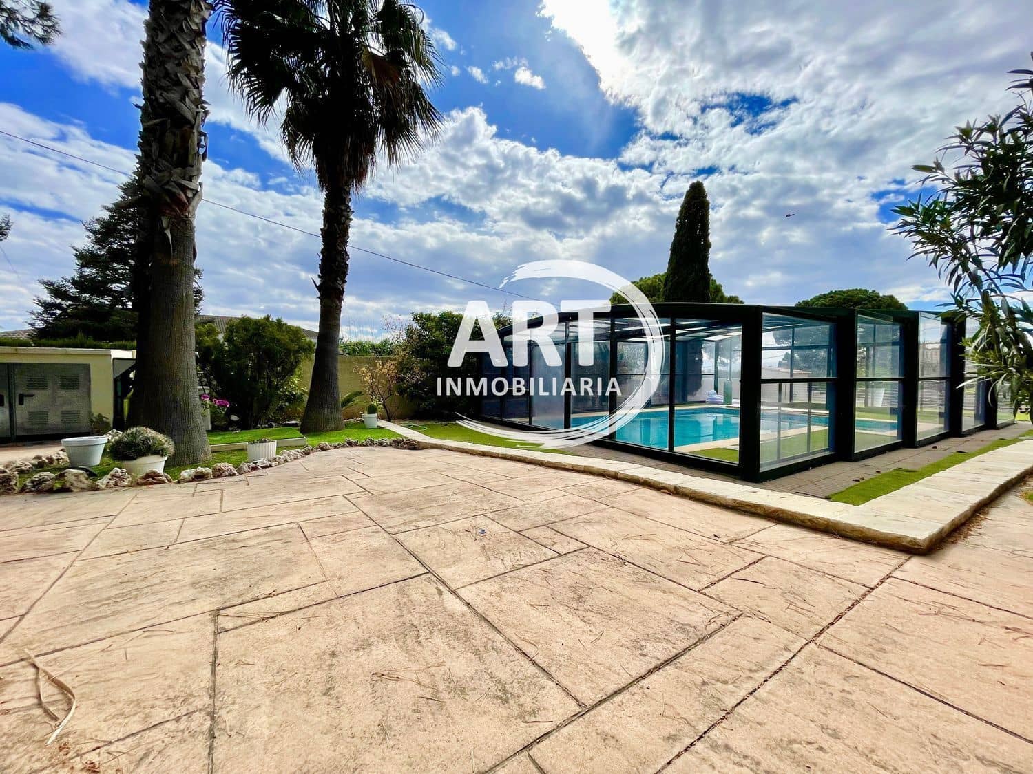 6 slaapkamer Villa te huur in San Antonio de Benageber met zwembad garage - € 3.800 (Ref: 9816976)