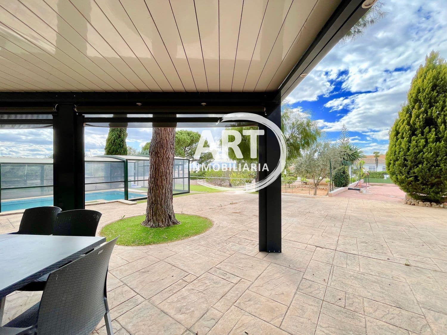 6 slaapkamer Villa te huur in San Antonio de Benageber met zwembad garage - € 3.800 (Ref: 9816976)