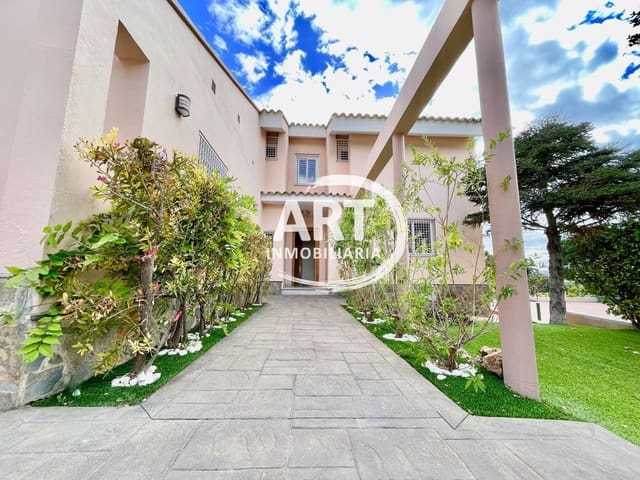 6 slaapkamer Villa te huur in San Antonio de Benagéber met zwembad garage - € 3.800 (Ref: 9816976)