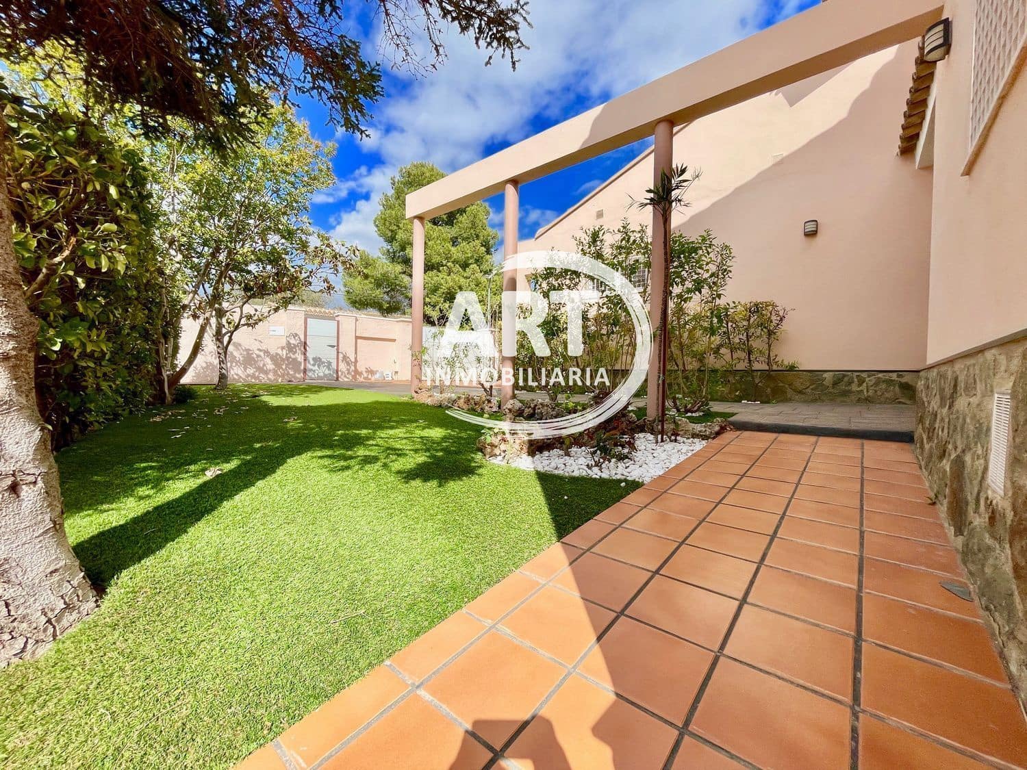 6 slaapkamer Villa te huur in San Antonio de Benageber met zwembad garage - € 3.800 (Ref: 9816976)
