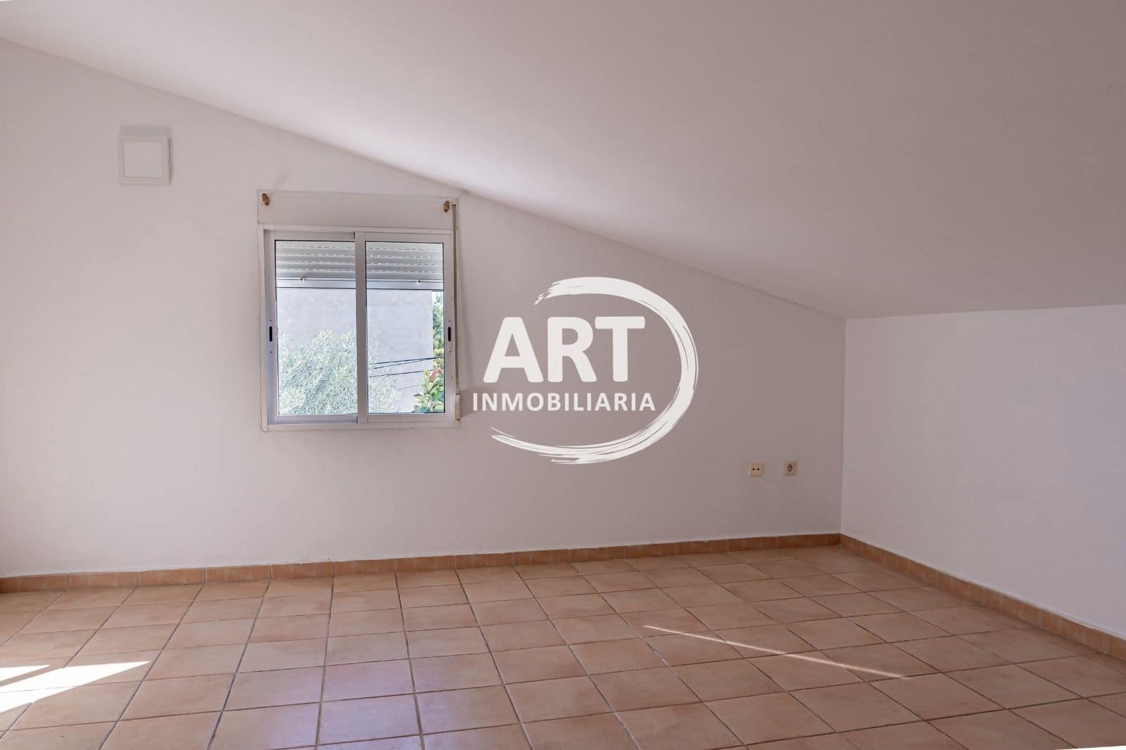 4 soveværelse Villa til salg i Betera med swimmingpool garage - € 380.000 (Ref: 9824612)