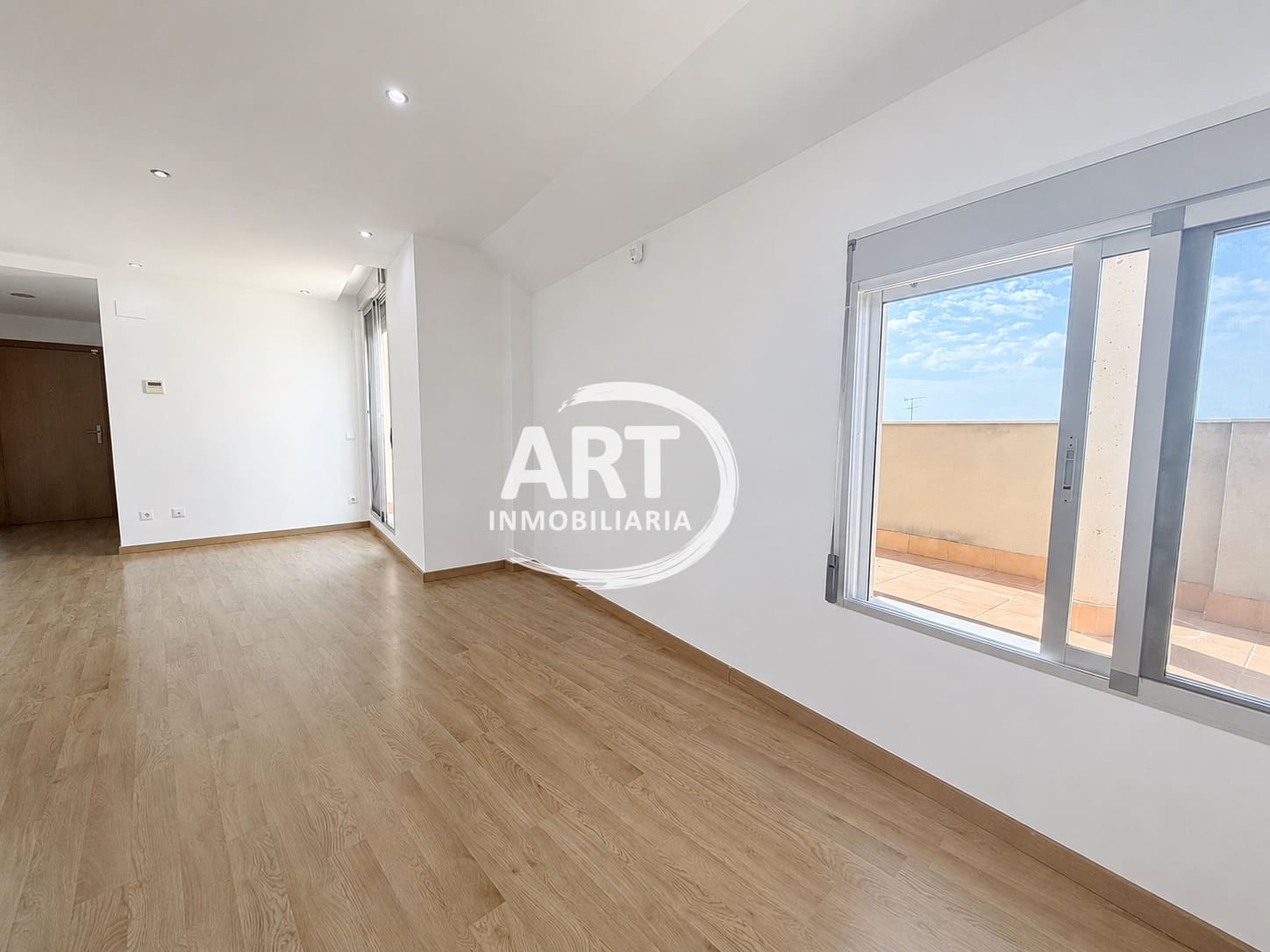 3 makuuhuone Kattohuoneisto myytävänä paikassa Paterna - 260 000 € (Ref: 9824613)