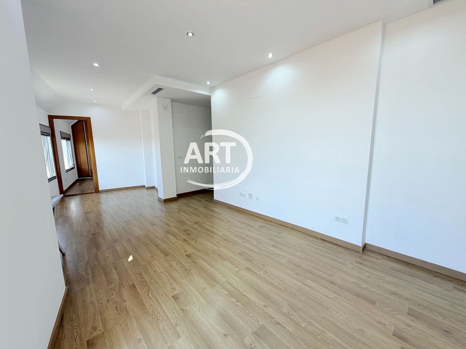 3 makuuhuone Kattohuoneisto myytävänä paikassa Paterna - 260 000 € (Ref: 9824613)