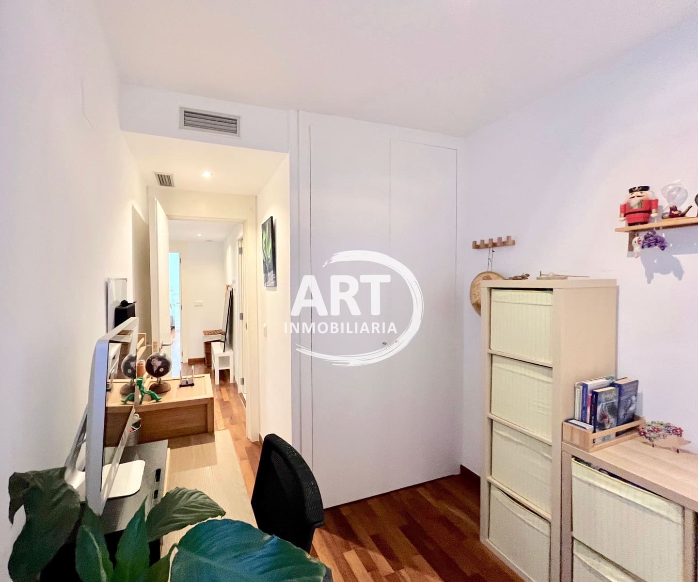 4 bedroom Townhouse for sale in Rocafort with garage - € 390,000 (Ref: 9838877)