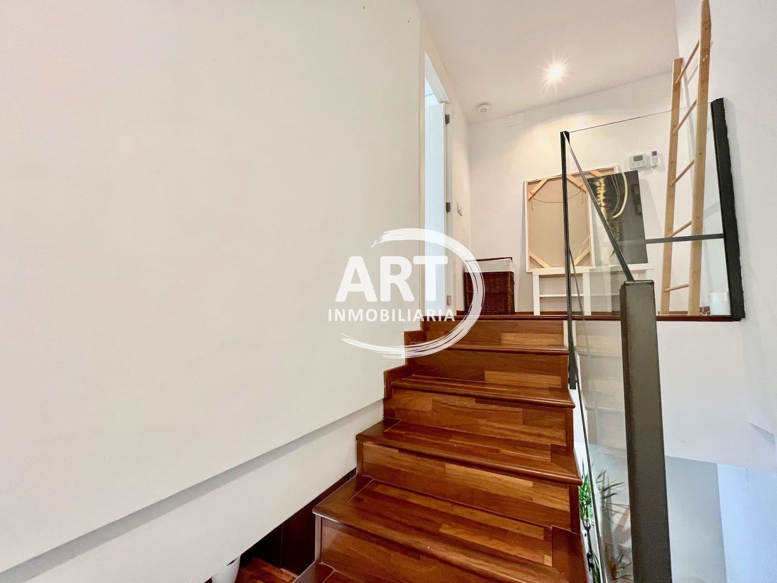 4 bedroom Townhouse for sale in Rocafort with garage - € 390,000 (Ref: 9838877)
