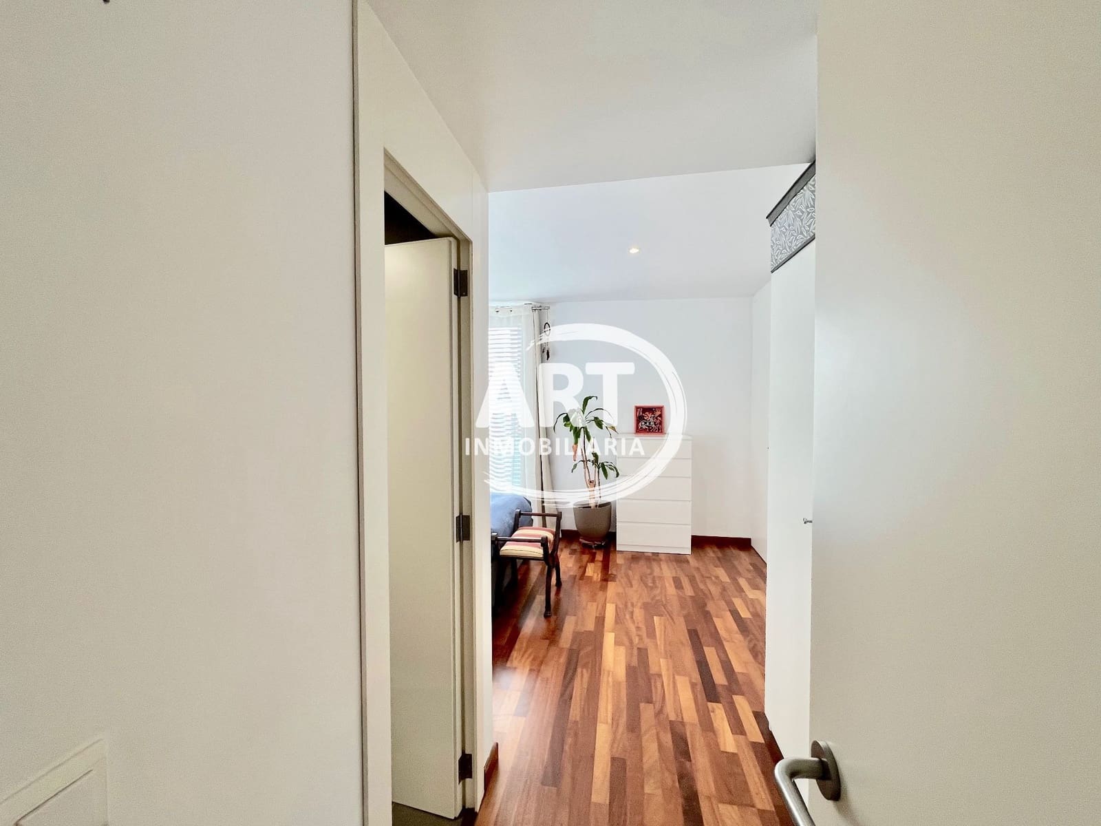 4 bedroom Townhouse for sale in Rocafort with garage - € 390,000 (Ref: 9838877)