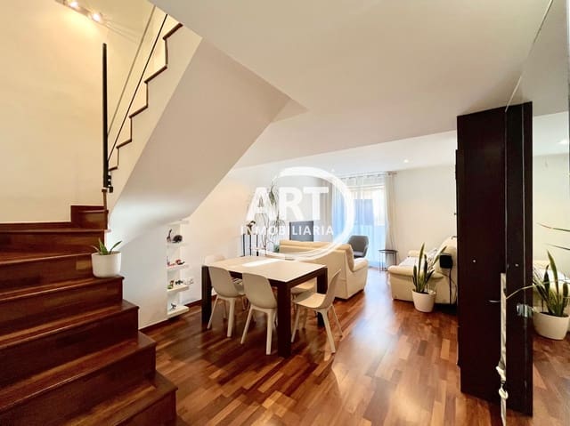 4 quarto Casa em Banda para venda em Rocafort com garagem - 400 000 € (Ref: 9838877)