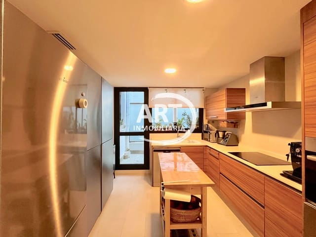 4 quarto Casa em Banda para venda em Rocafort com garagem - 400 000 € (Ref: 9838877)