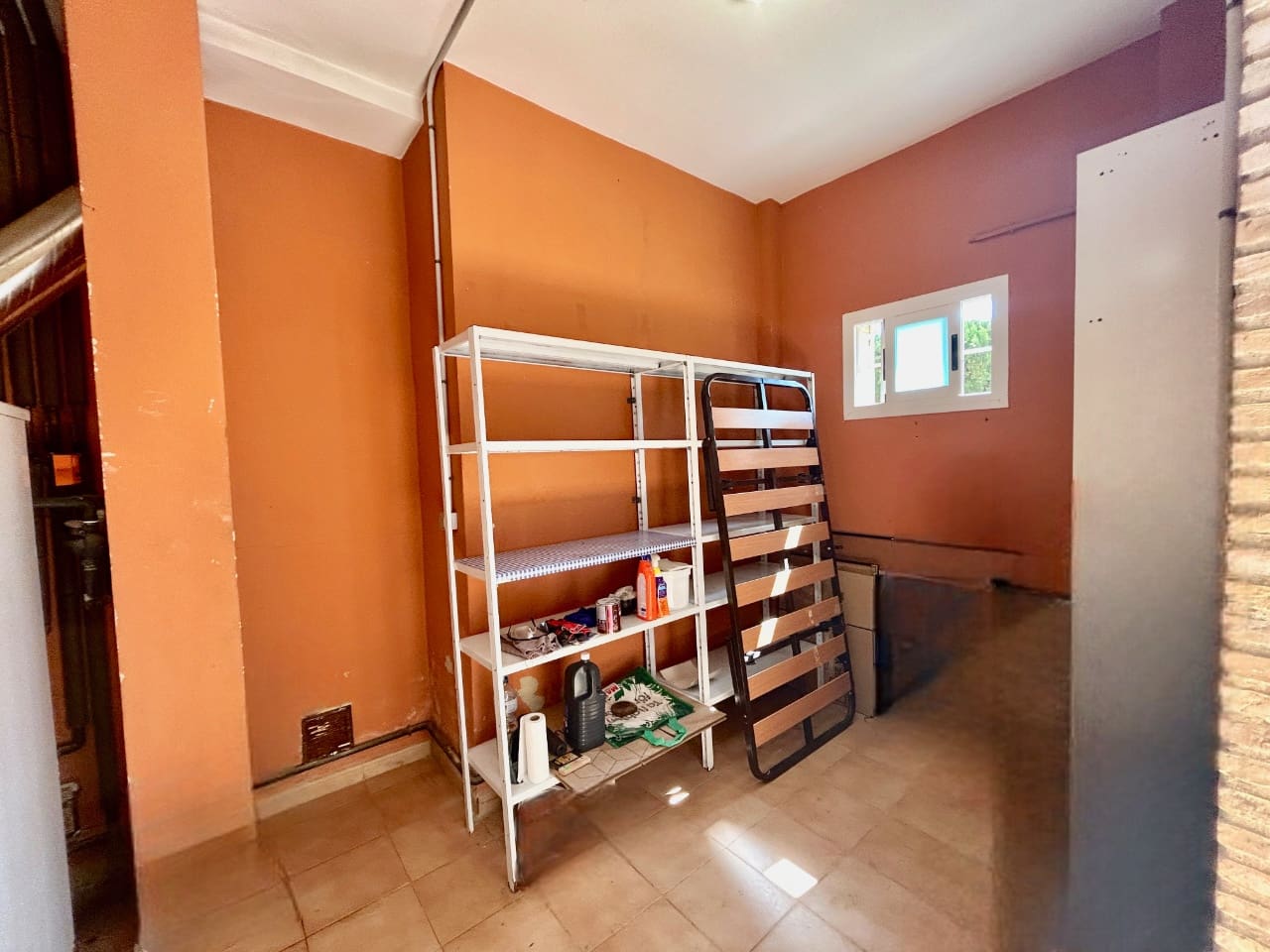 5 bedroom Villa for rent in L'Eliana with pool garage - € 3,450 (Ref: 9838878)