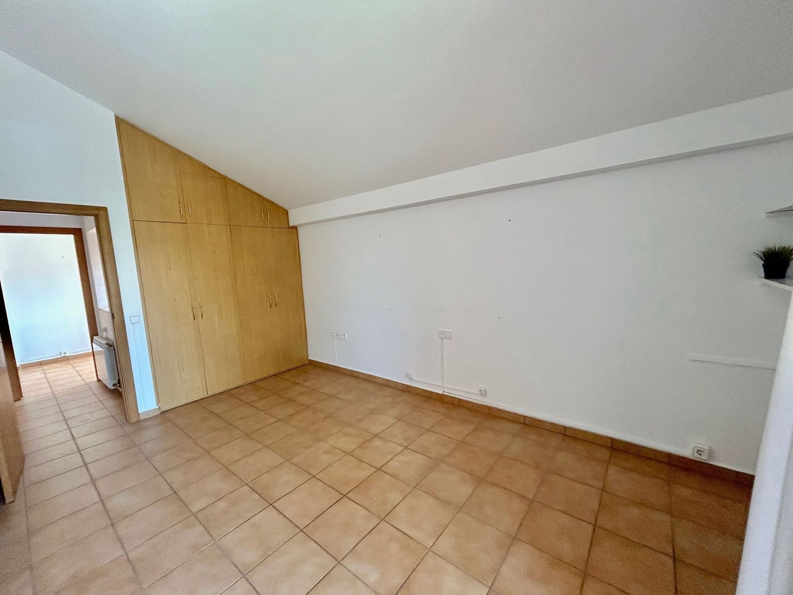 5 bedroom Villa for rent in L'Eliana with pool garage - € 3,450 (Ref: 9838878)