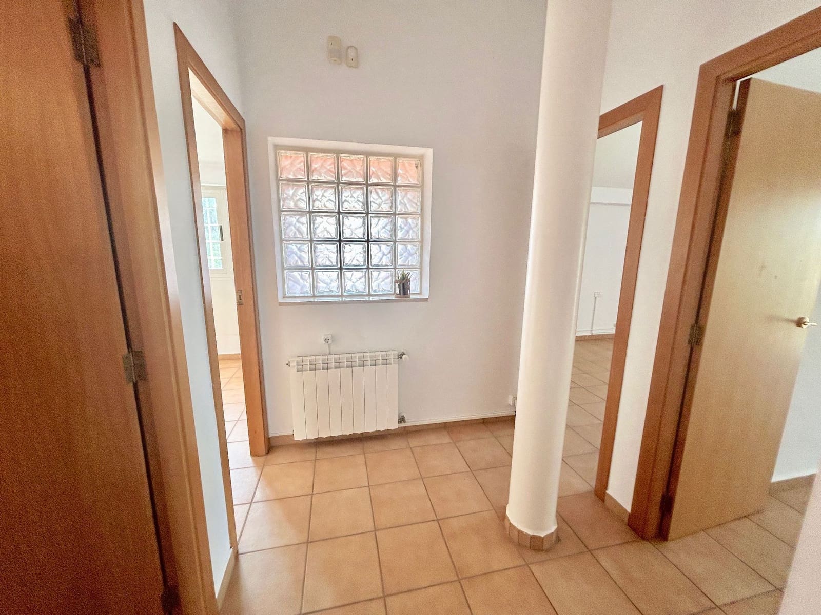 5 bedroom Villa for rent in L'Eliana with pool garage - € 3,450 (Ref: 9838878)