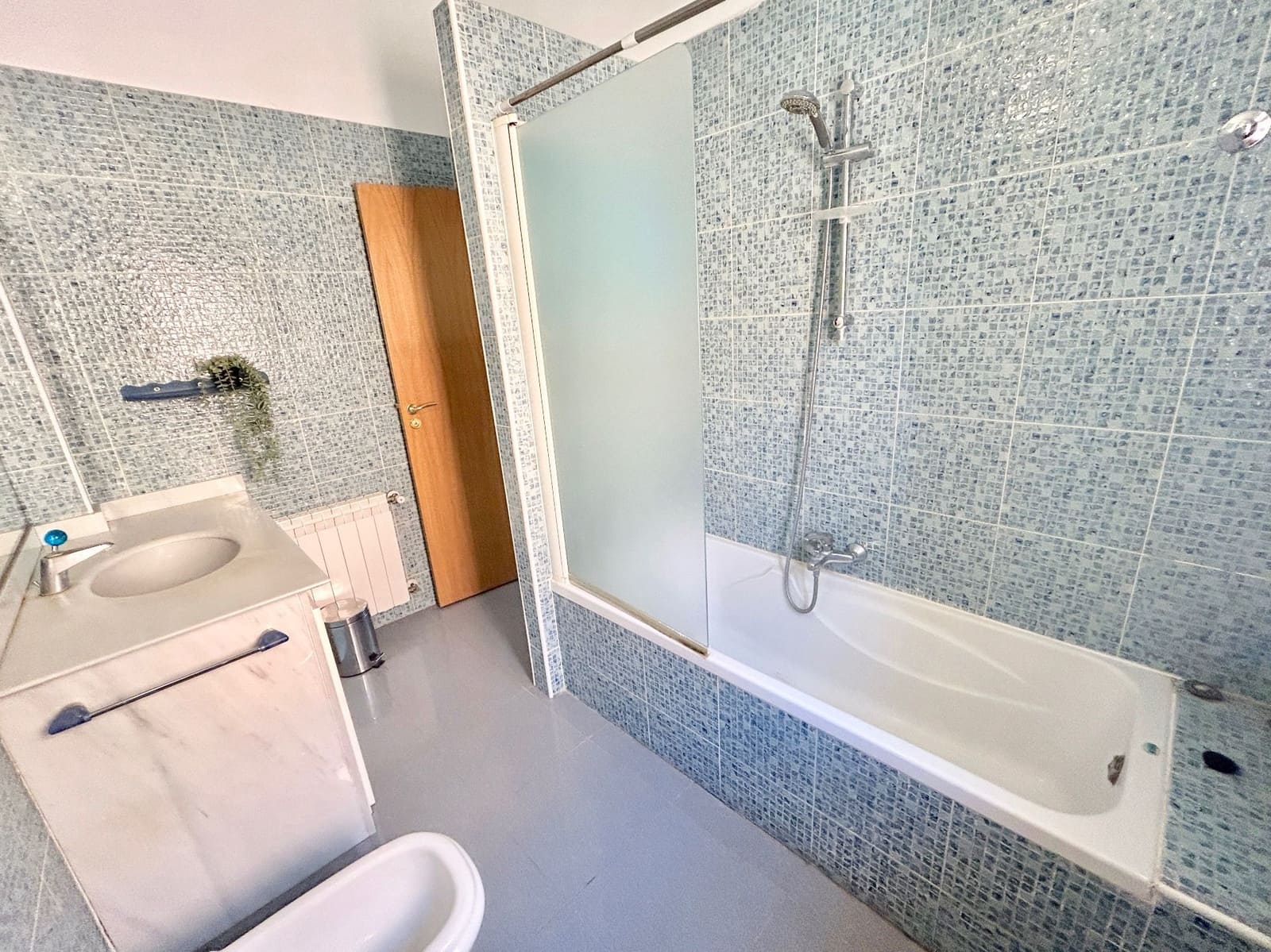 5 bedroom Villa for rent in L'Eliana with pool garage - € 3,450 (Ref: 9838878)
