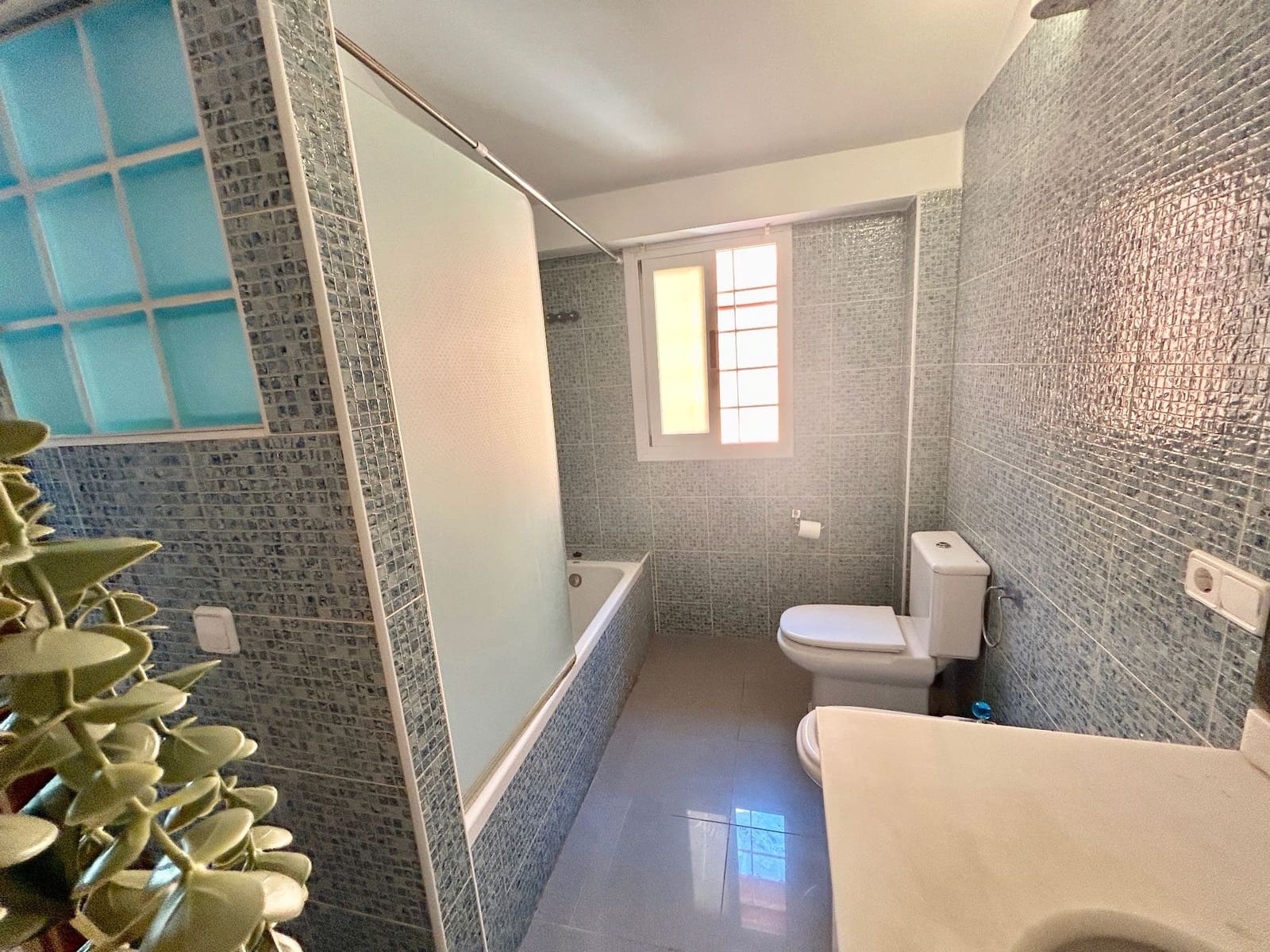 5 bedroom Villa for rent in L'Eliana with pool garage - € 3,450 (Ref: 9838878)