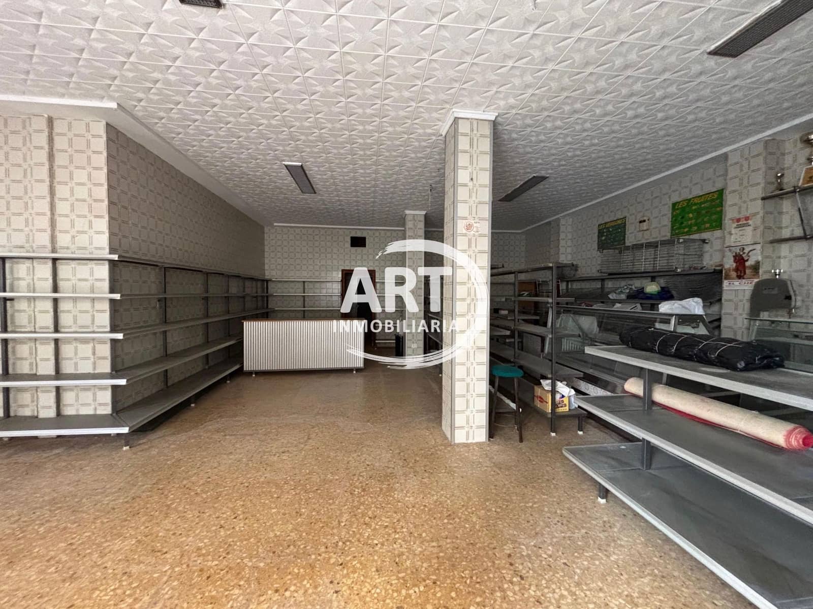 Kommersiell til salgs i San Antonio de Benageber - € 230 000 (Ref: 9838879)