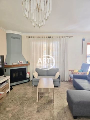 4 bedroom Semi-detached Villa for rent in Godella with garage - € 1,800 (Ref: 9842114)