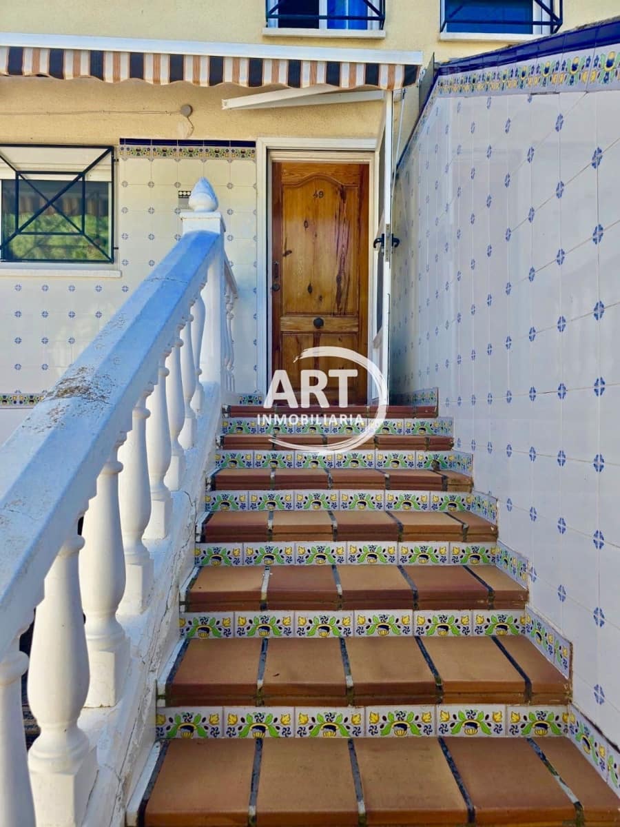 4 bedroom Semi-detached Villa for rent in Godella with garage - € 1,800 (Ref: 9842114)