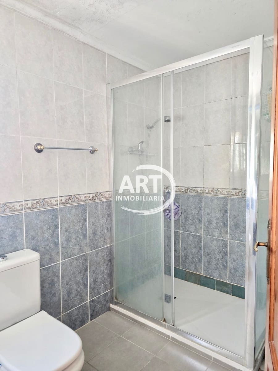 4 bedroom Semi-detached Villa for rent in Godella with garage - € 1,800 (Ref: 9842114)