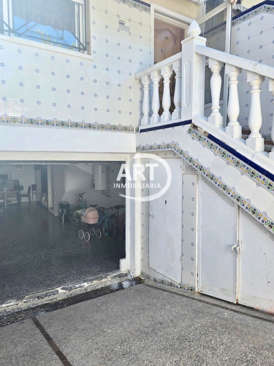 4 bedroom Semi-detached Villa for rent in Godella with garage - € 1,800 (Ref: 9842114)